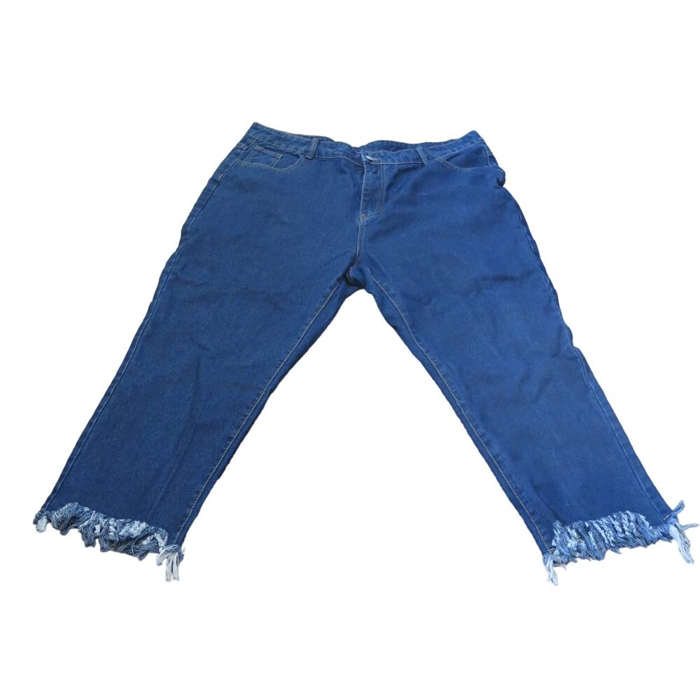 SHEIN CURVE Crop/Jeans  Fringe Size 4XL Women High Rise Pockets Blue Plus Casual